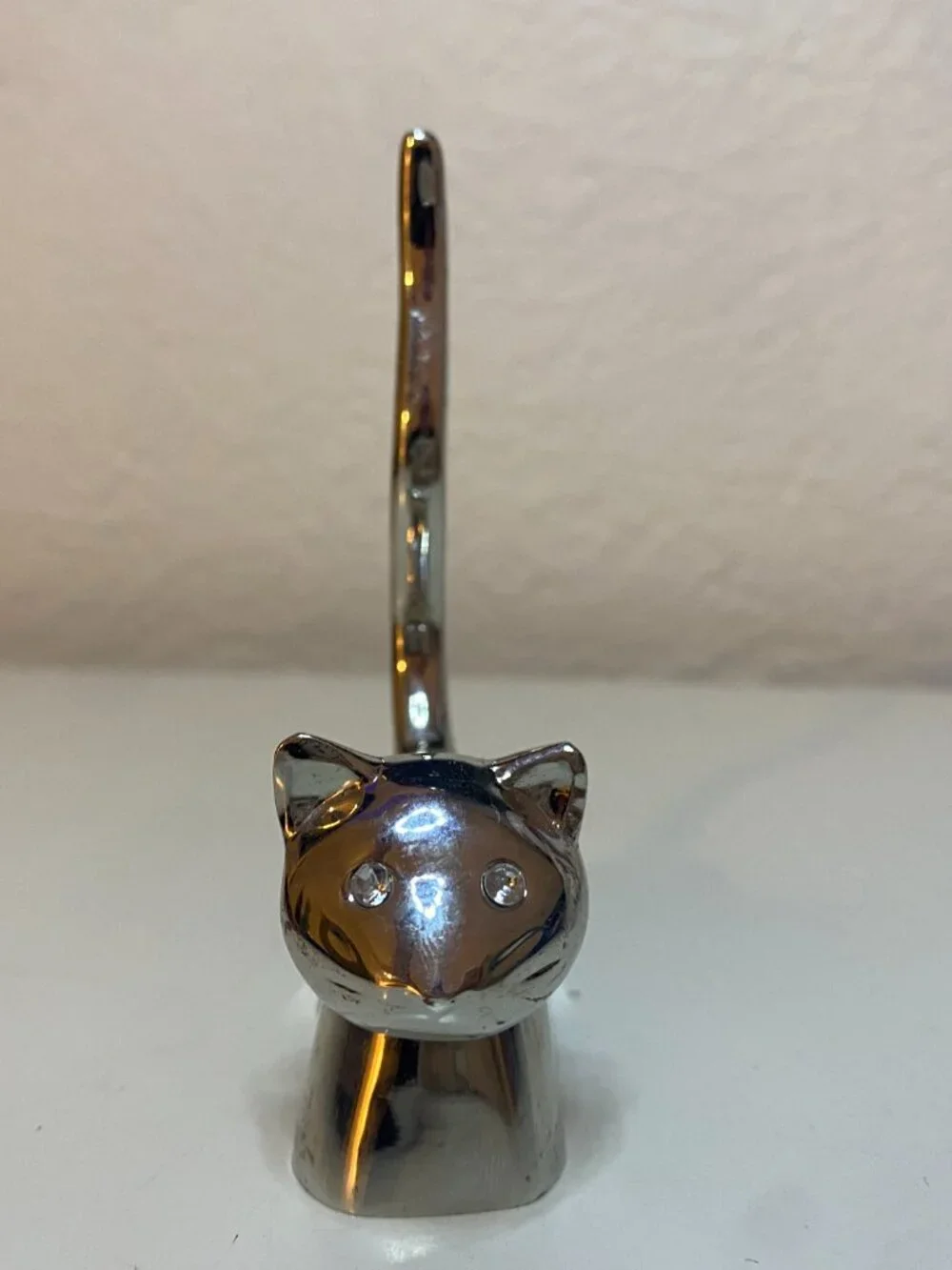 Vintage Silver Tone Cat Ring Holder Rhinestone Eyes Jewelry Display 4